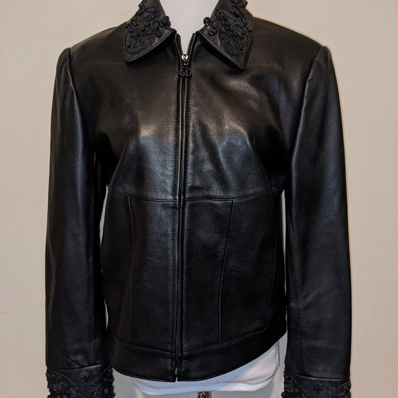 Rare Vintageg ST. JOHN Sport by Marie Gray Embroidered Leather Applique … - Picture 2 of 14